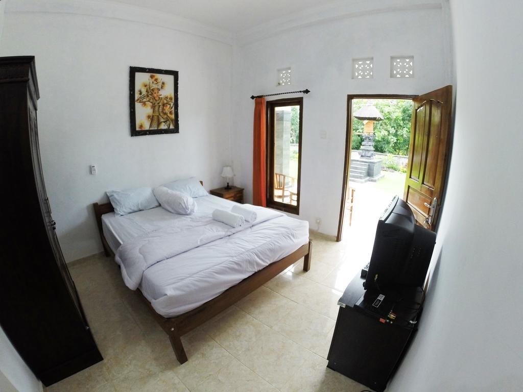 Uluwatu Made Guesthouse Exterior photo