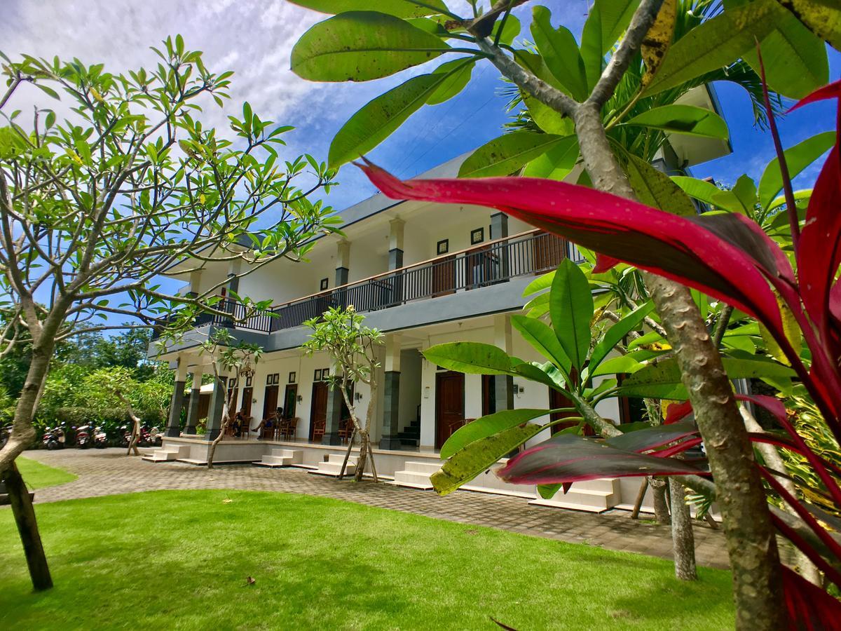 Uluwatu Made Guesthouse Exterior photo