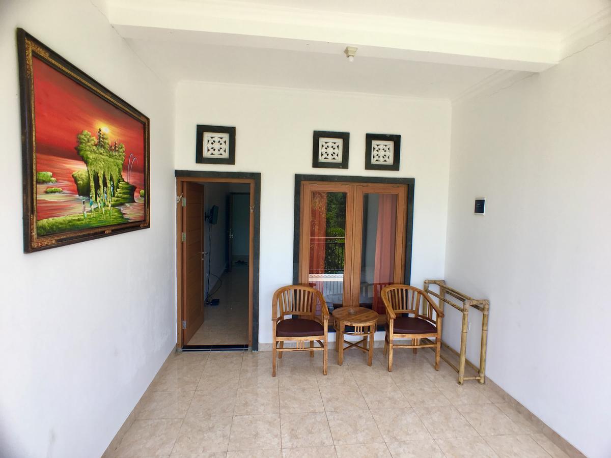 Uluwatu Made Guesthouse Exterior photo