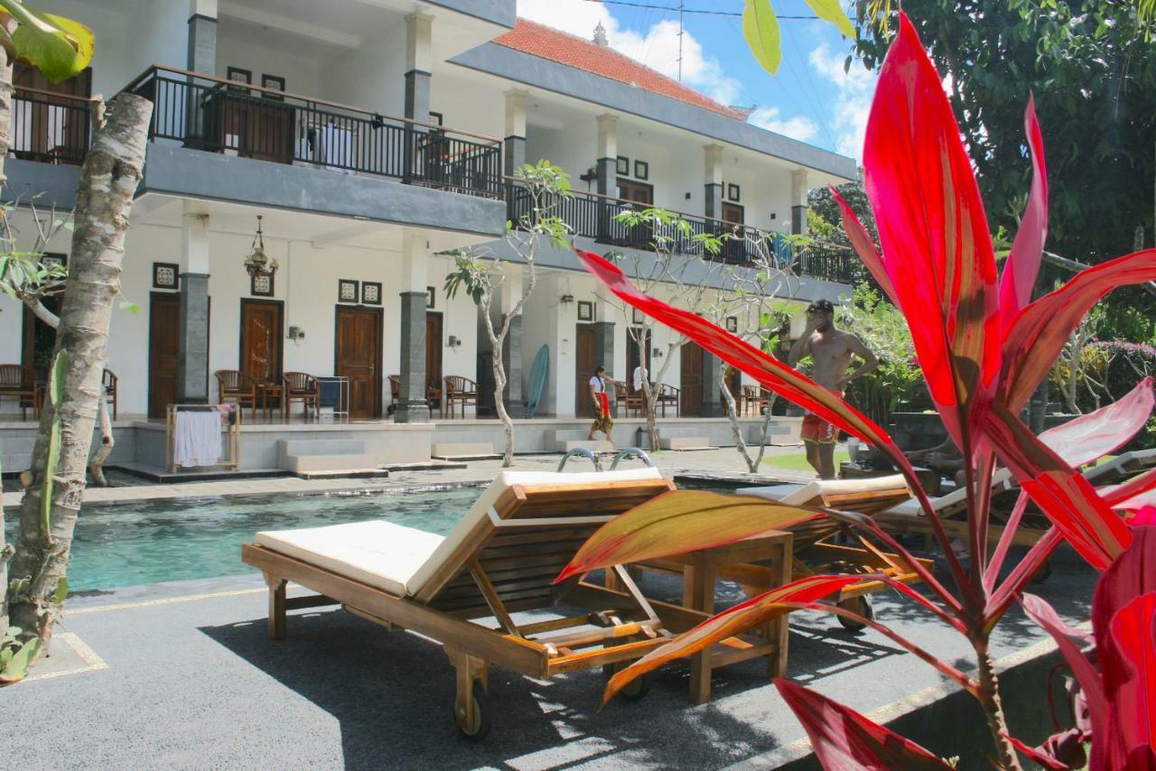 Uluwatu Made Guesthouse Exterior photo