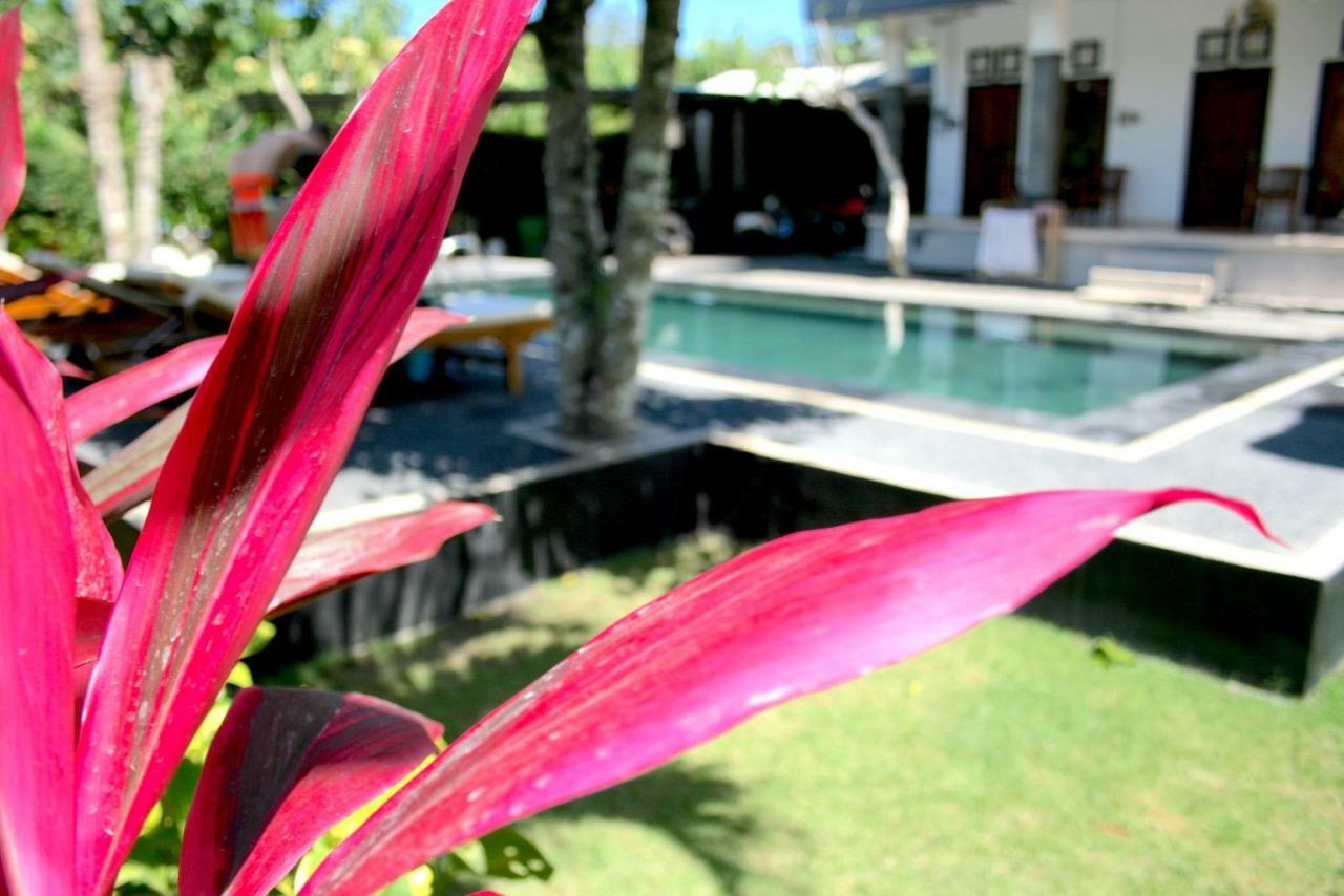 Uluwatu Made Guesthouse Exterior photo